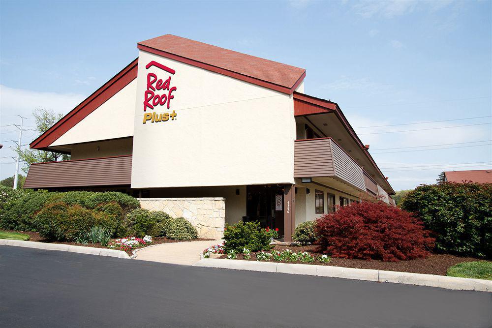 Red Roof Plus+ Hotel